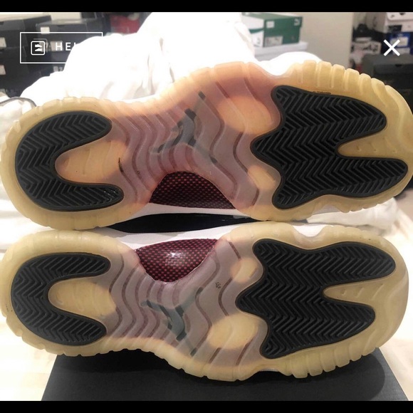 Jordan Retro 11 GS “72-10” Size 7Y - Picture 5 of 5